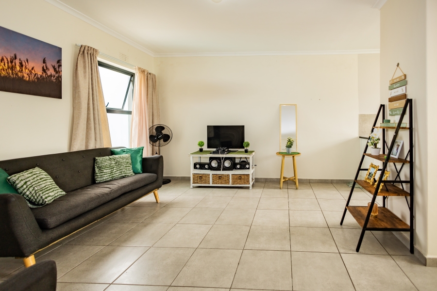2 Bedroom Property for Sale in Parklands Western Cape